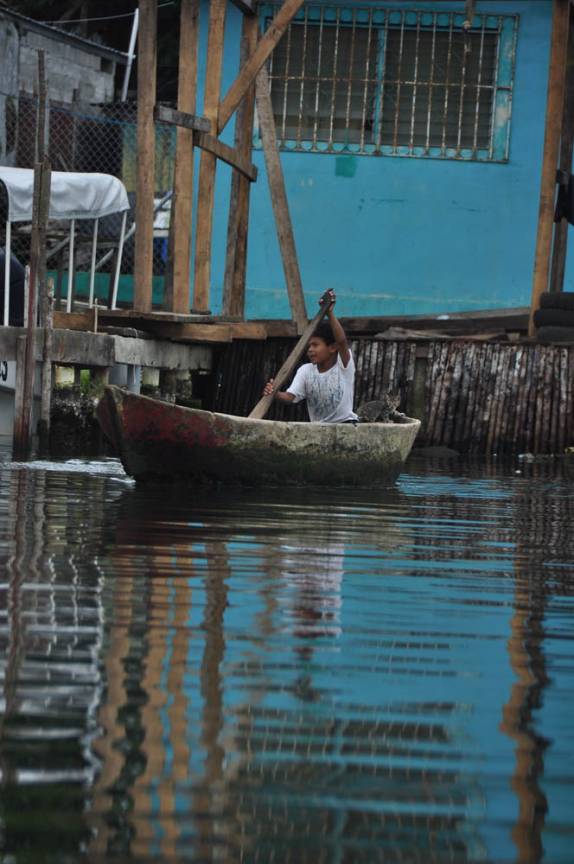 As 'ruas' de Almirante, na costa norte do Panamá, à caminho do arquipélago de Bocas del Toro